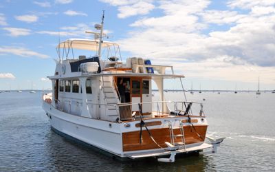 52' Grand Banks 2000 Yacht For Sale